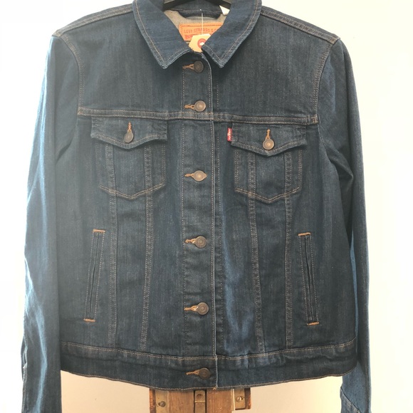 levi's trucker jacket stretch